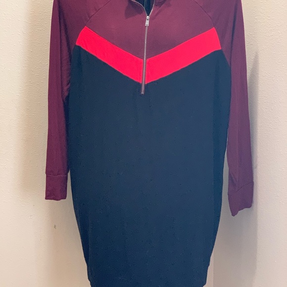 Express Colorblock Dress - Picture 5 of 8